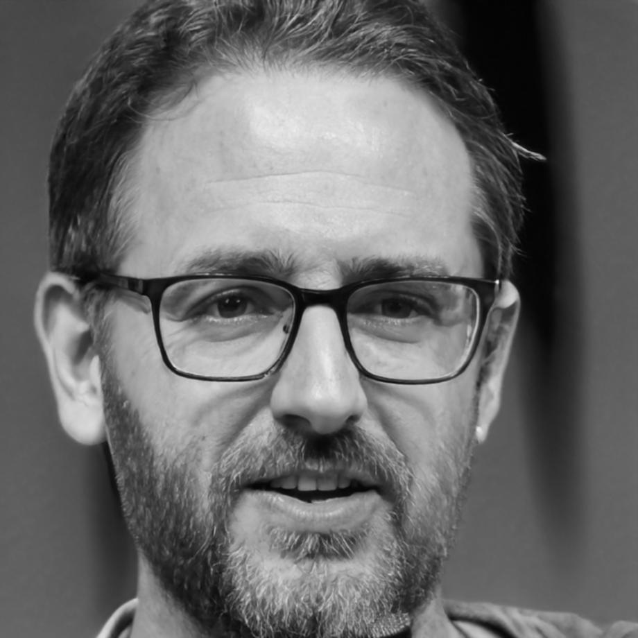 Portrait d'Esteban Rousseau, conseiller budgétaire